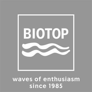Biotop Logo weiß mit Claim